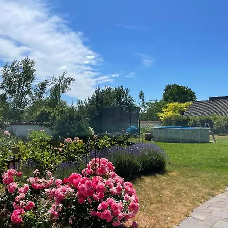 Holiday home Linde *